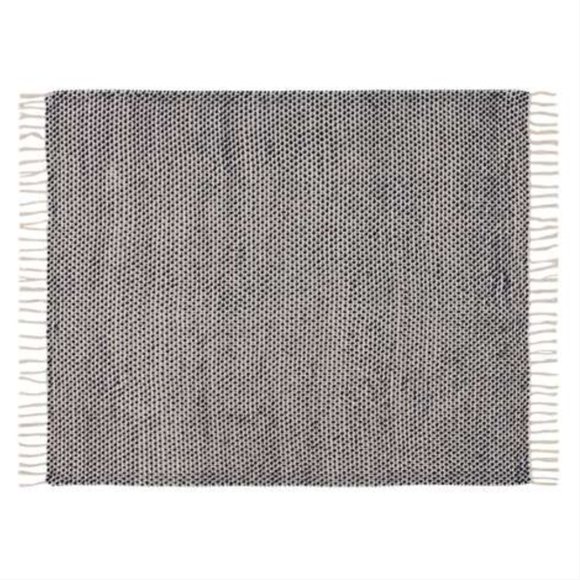 Summer & Rose Ava Lightweight Throw Blanket - Picture 3 of 9